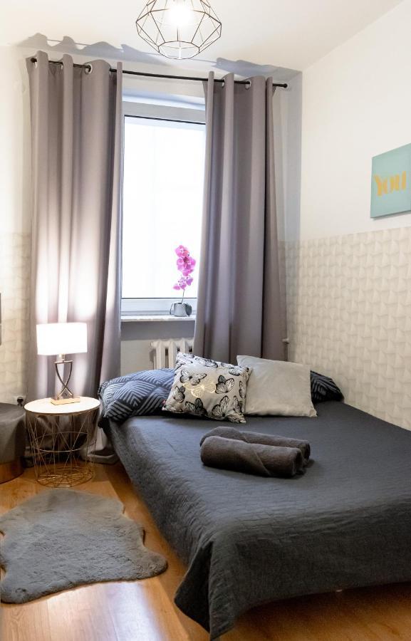 Clicktheflat Constitution Square Apart Rooms وارسو المظهر الخارجي الصورة